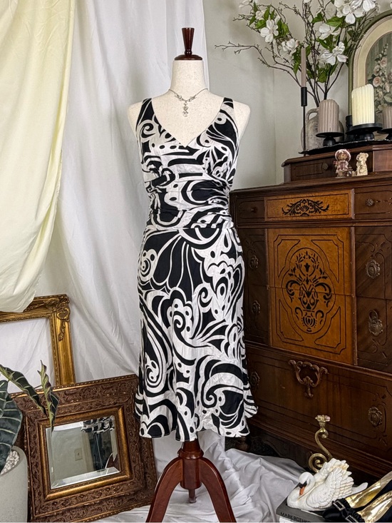 Mica Dresses & Skirts - Vintage Silk Mica Black & White Swirl V-Neck Midi Dress - Y2K Goth Sleevless